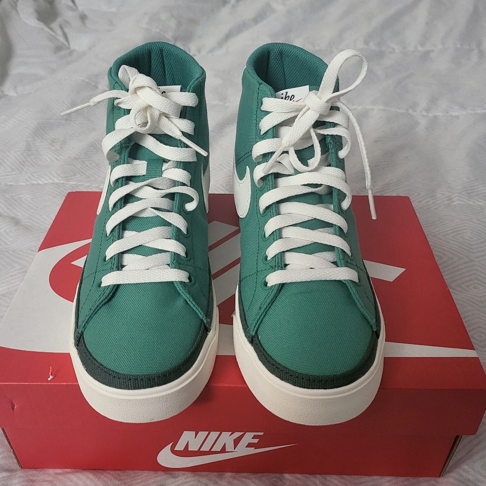 COPY - Nike Court legacy canvas mid S50